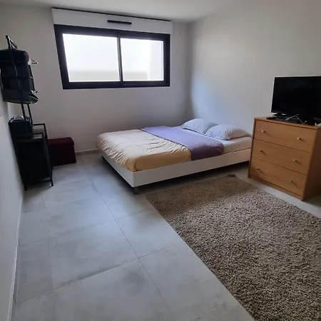 1 Et Parking Prive Apartment *